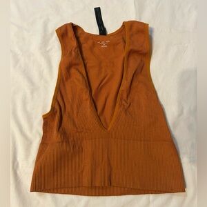 Rust v neck crop tank - urban outfitters